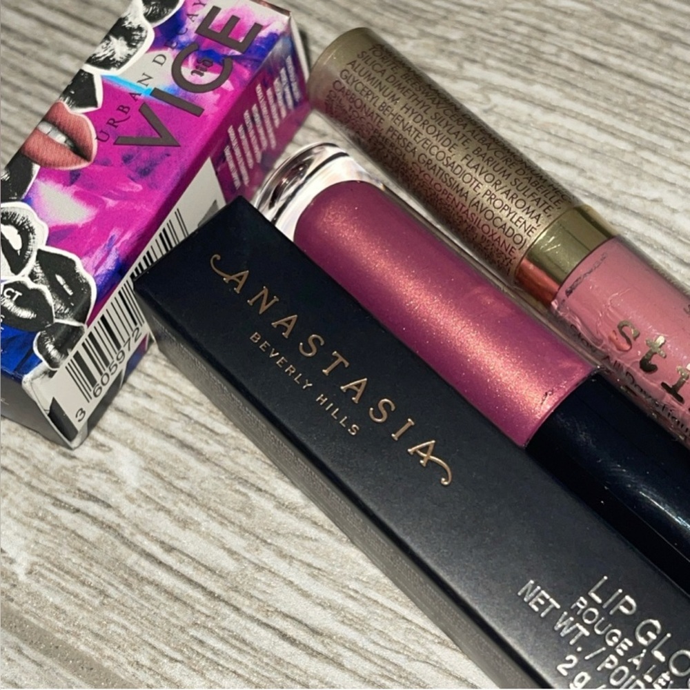 16 Piece High End Makeup Bundle 💋💄 - Picture 4 of 13